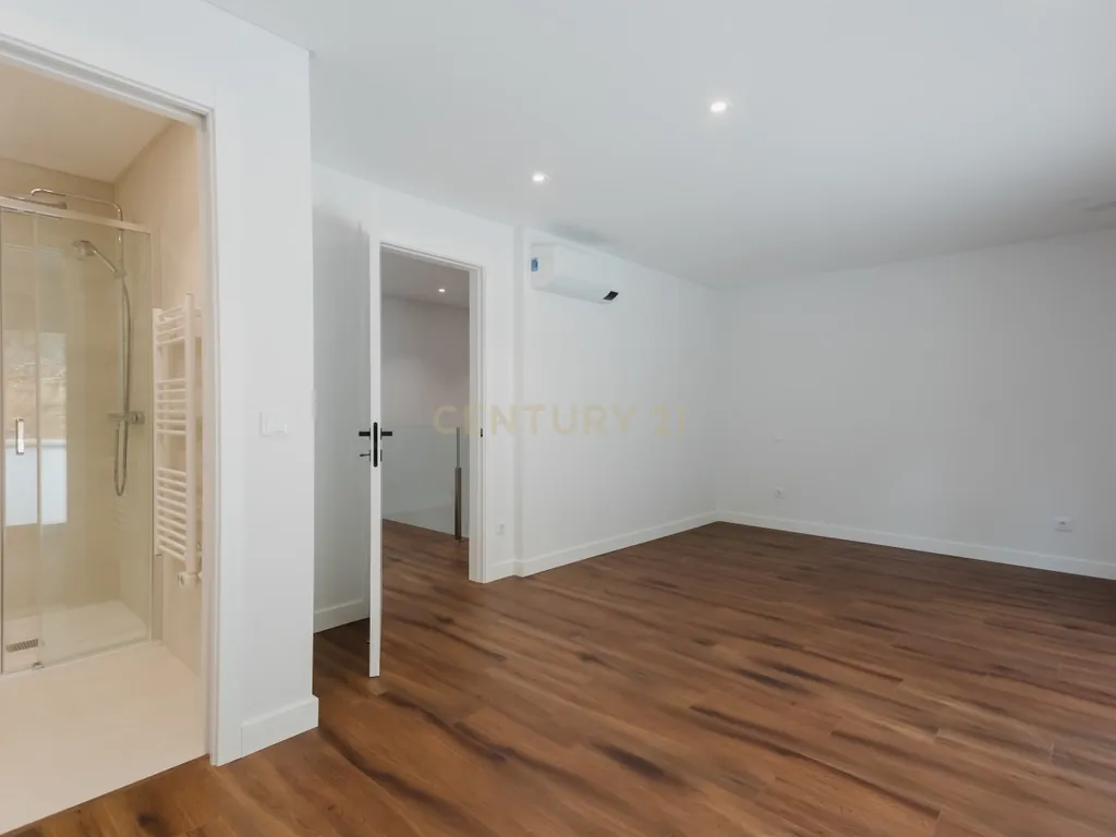 Moradia T3 de excelência no centro de Leiria - Image 48