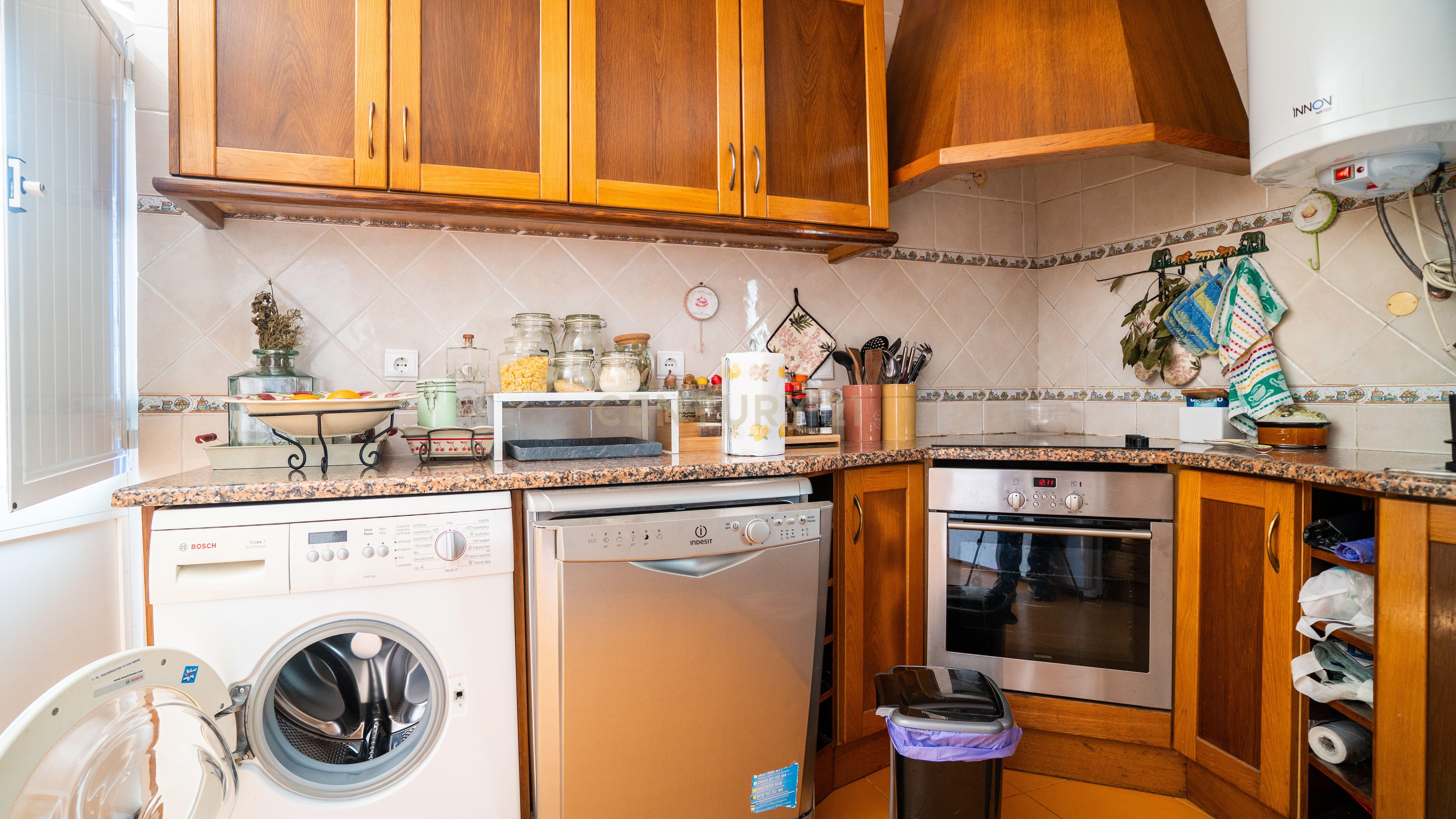 🏡 Moradia T4 Impecável em Olho Marinho – a poucos minutos de Peniche! - Image 47