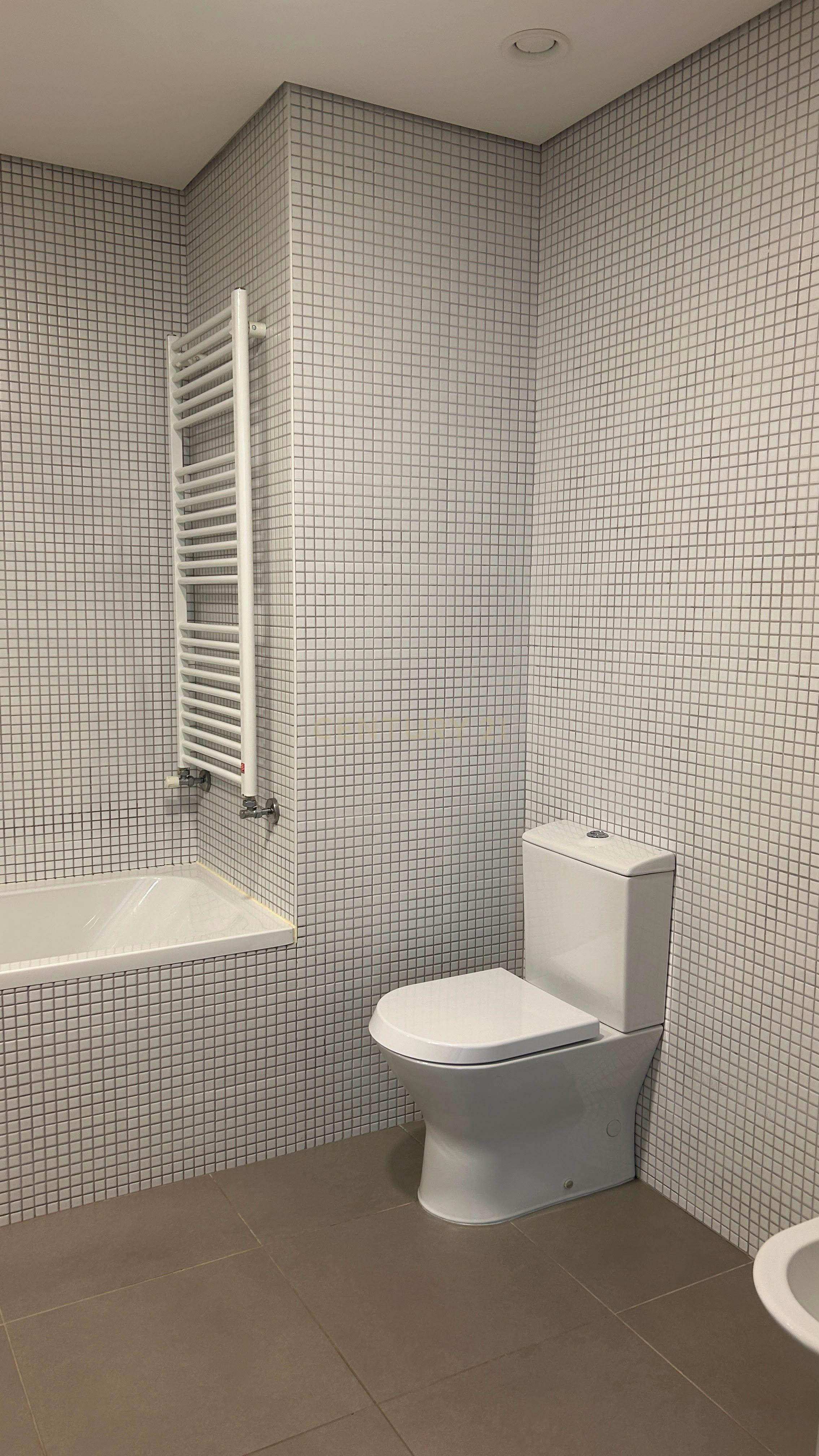Fotografia 8 de Apartamento T1 para arrendamento - Hospital S. João