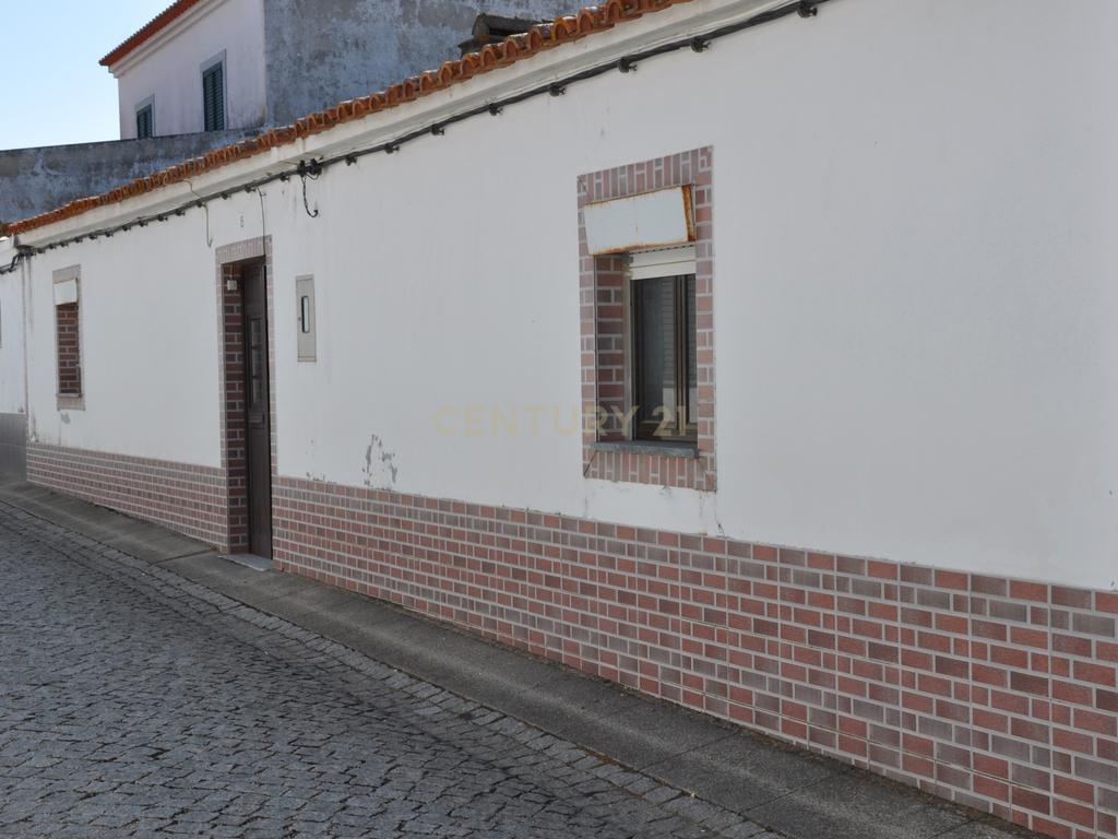 Casa em Évora com terreno a 500m da praia - Image 2