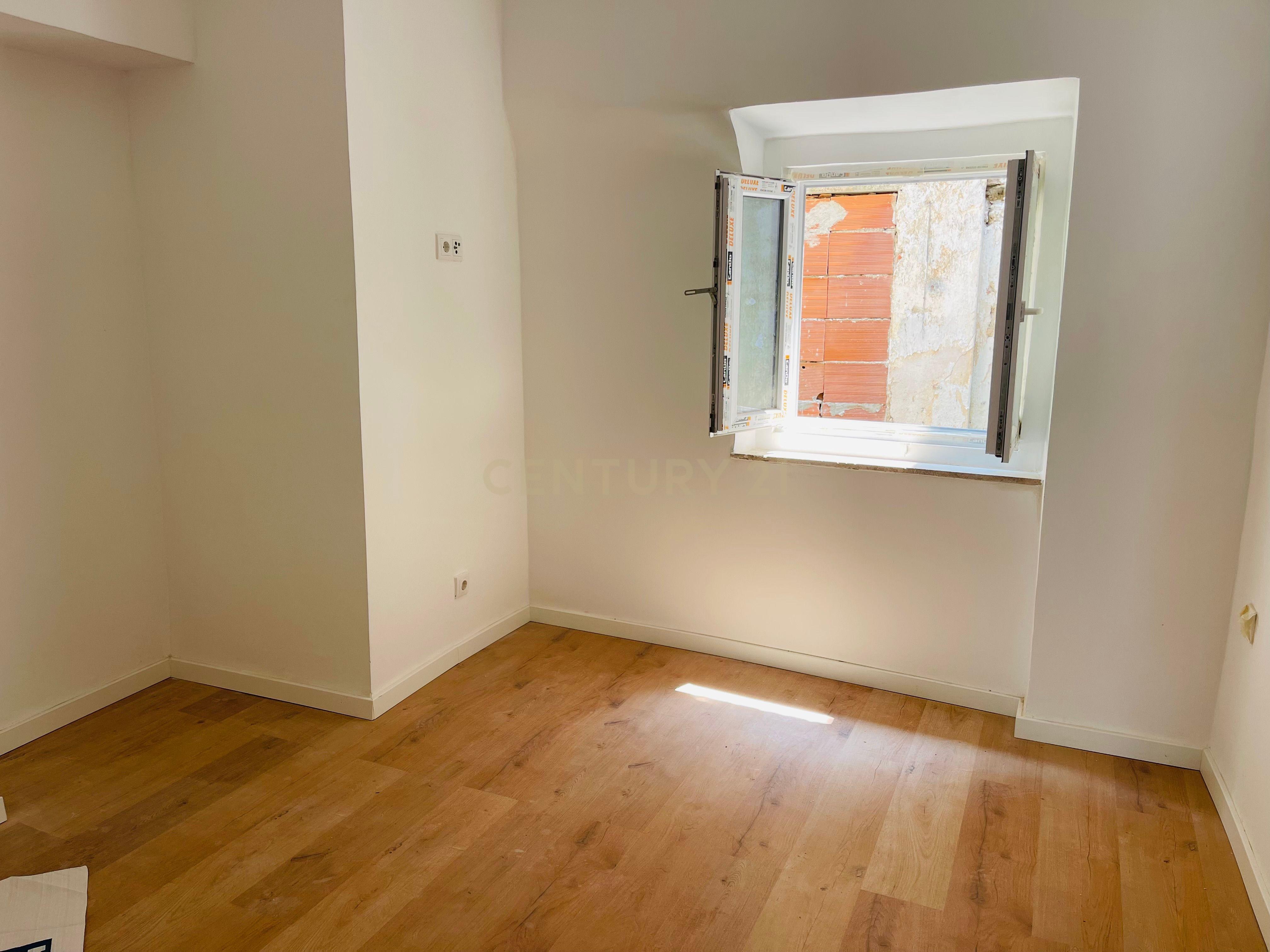 Fotografia 11 de Apartamento T1 Novo no centro de Setúbal