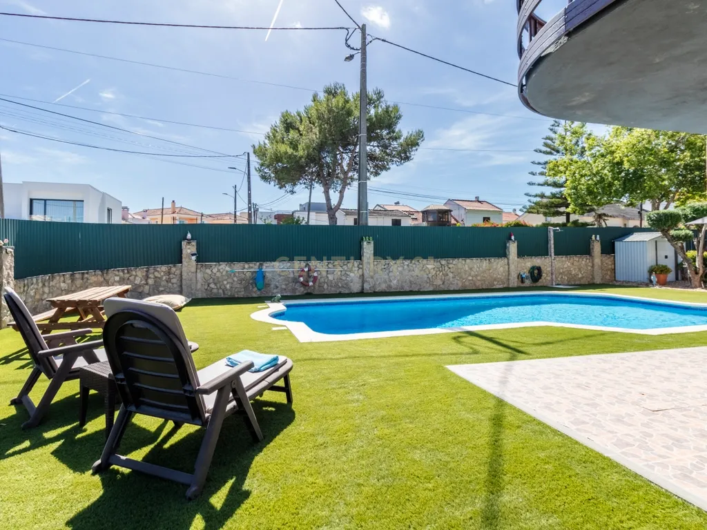 Moradia T4 como nova com piscina na Marisol em Lote de 500m² - Image 19