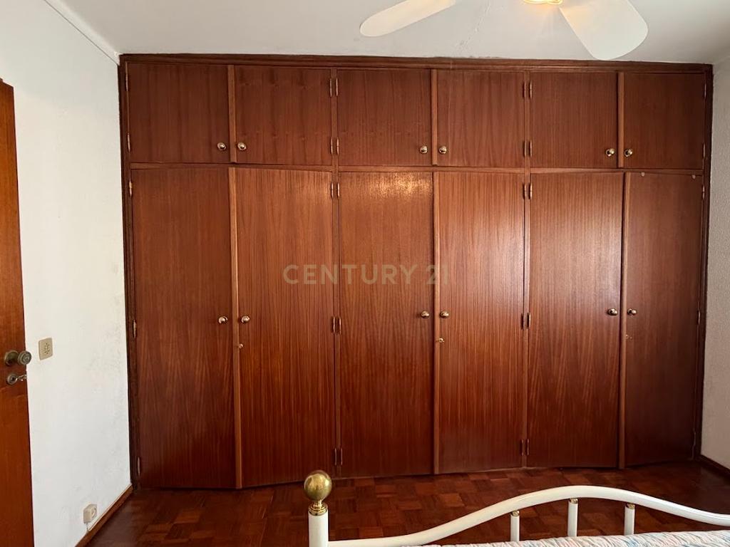 Moradia T2 + 1 no Centro de Portimão | Garagem 55 m² | Potencial + Proximidade às Praias - Image 29