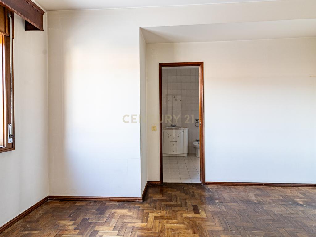 Apartamento Tipologia T5 Centro de Braga com garagem 2 carros - Image 25