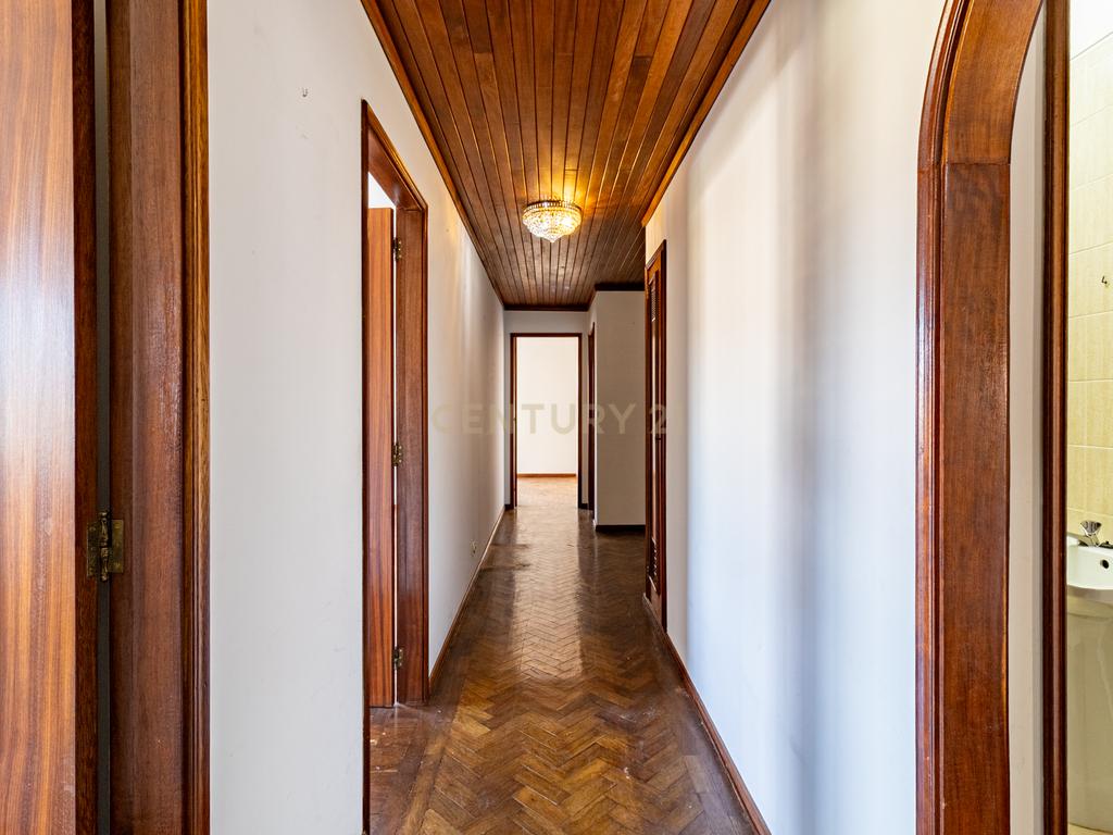 Apartamento Tipologia T5 Centro de Braga com garagem 2 carros - Image 29