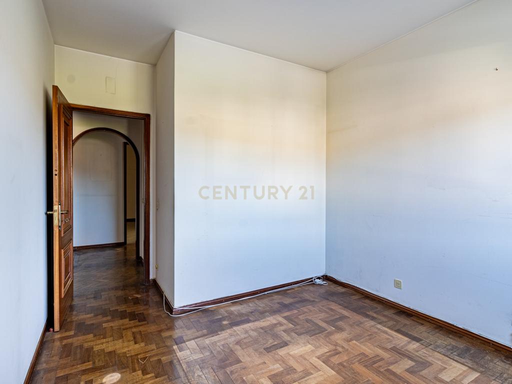 Apartamento Tipologia T5 Centro de Braga com garagem 2 carros - Image 27