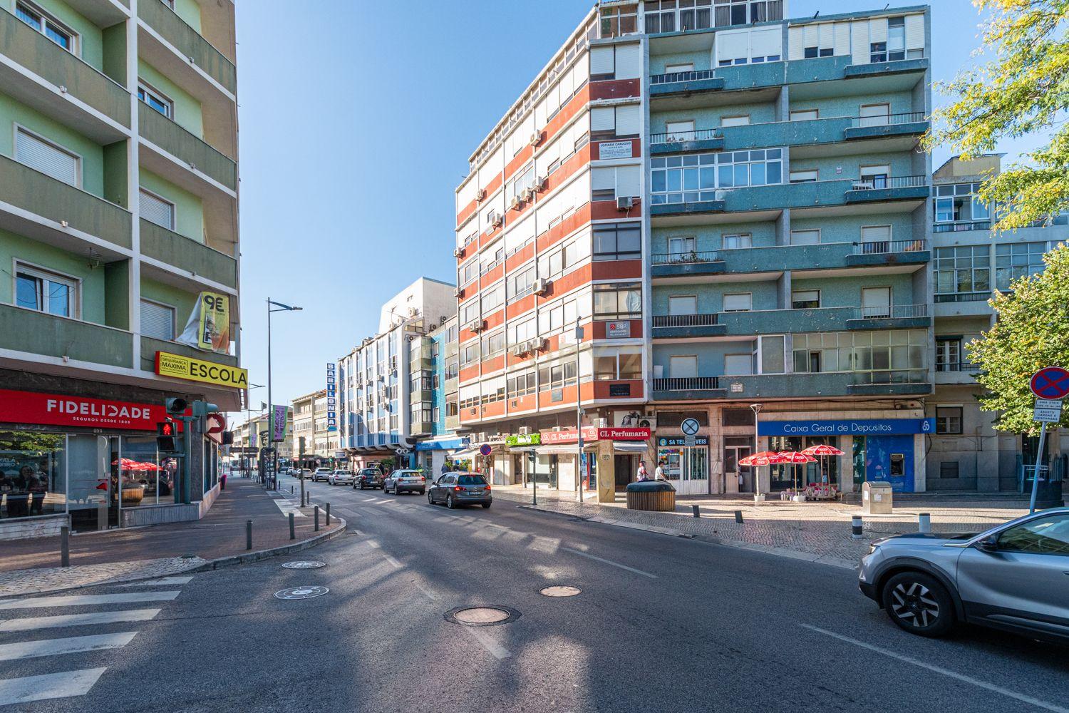 Estúdio na Venteira, Amadora - Localização central e acessível