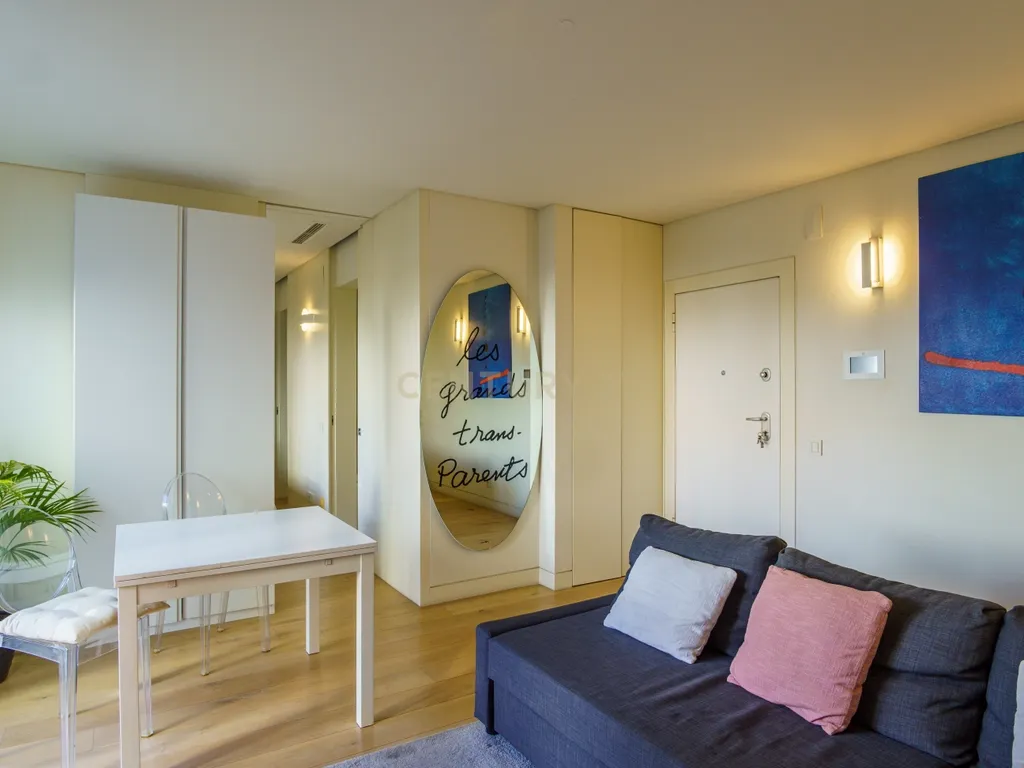 Apartamento T1 na Avenida Praia da Vitória, Saldanha - Image 6