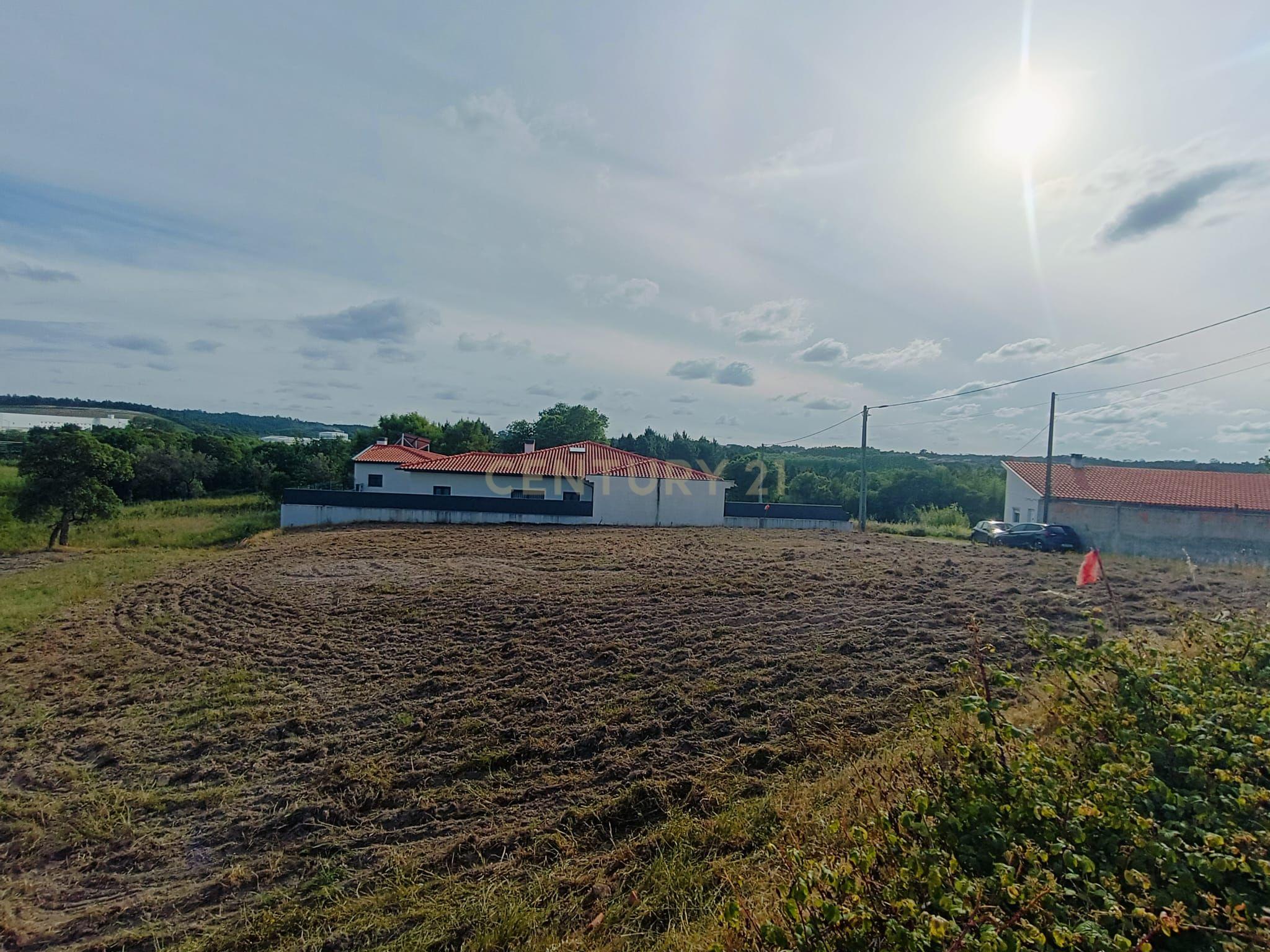 Fotografia 9 de Terreno Urbano em Oliveira do Bairro - 1048m² com Vista para Montanha