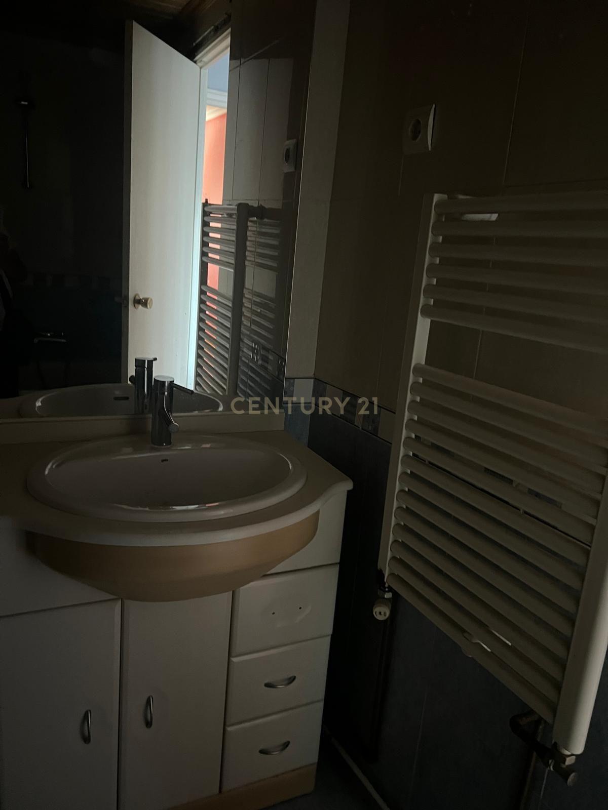  - Image 9