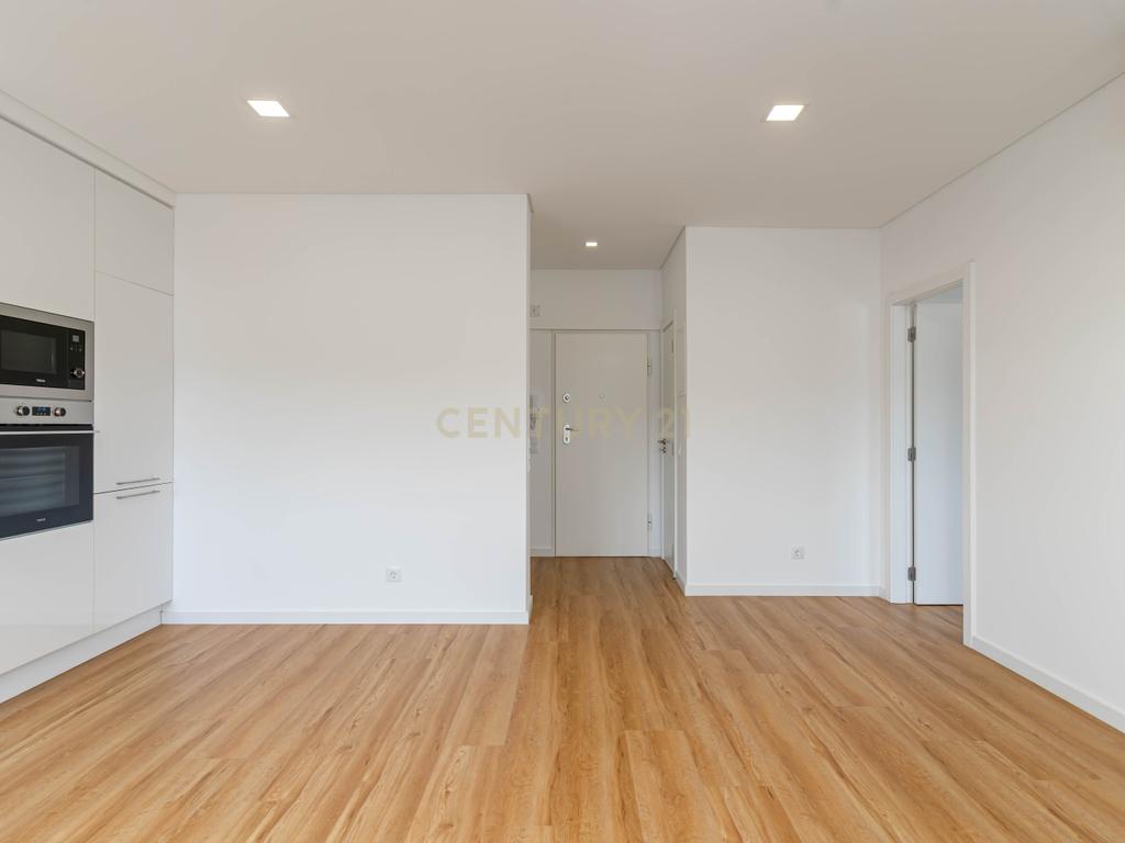 Apartamento T1 Renovado na Costa da Caparica – Conforto, Estilo e Excelente Localização - Image 10