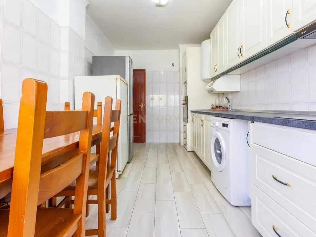 Apartamento T3 em Quinta do Conde, Sesimbra - Image 9