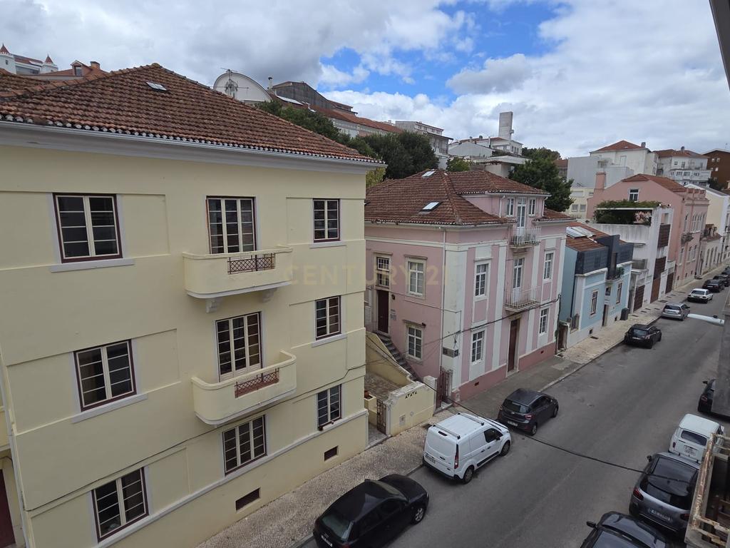 Arrendamento | T2 + Sótão | Montes Claros – Coimbra - Image 5
