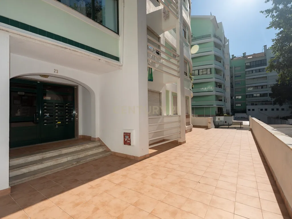 **Fantástico apartamento T2 na Cavaleira** - Image 3