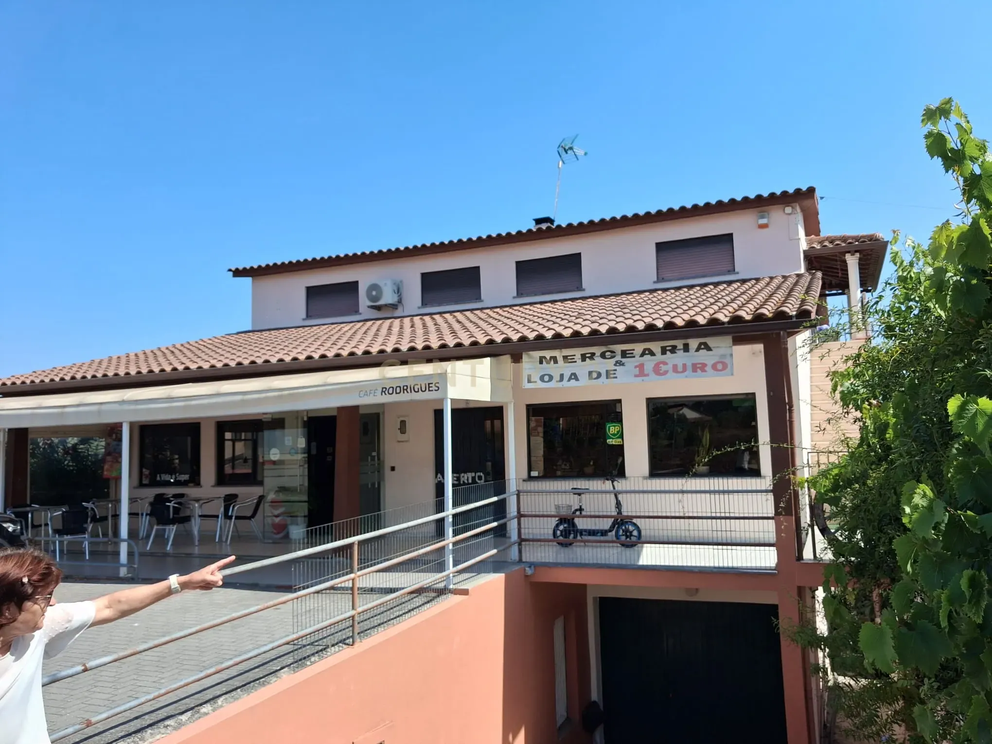 Fotografia 10 de Comercio || Habitação em Portela, Almagreira Pombal - Oportunidade Única!