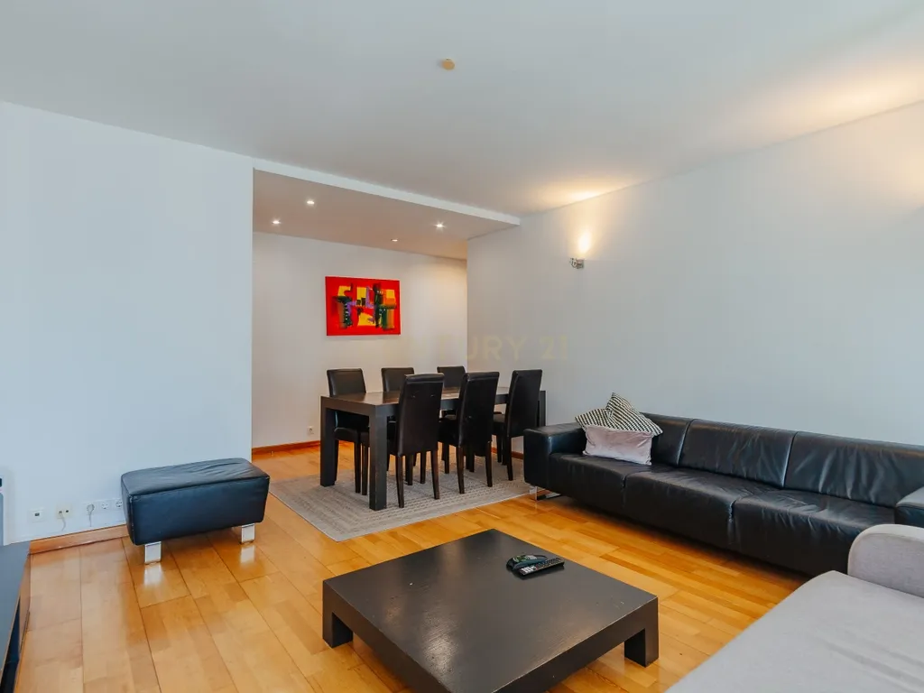 T2 - Condominio Portucalle - Parque das Nações - Image 4