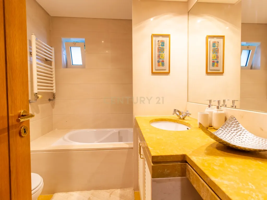 Apartamento T2 para arrendar - Belas Clube de Campo - Image 18