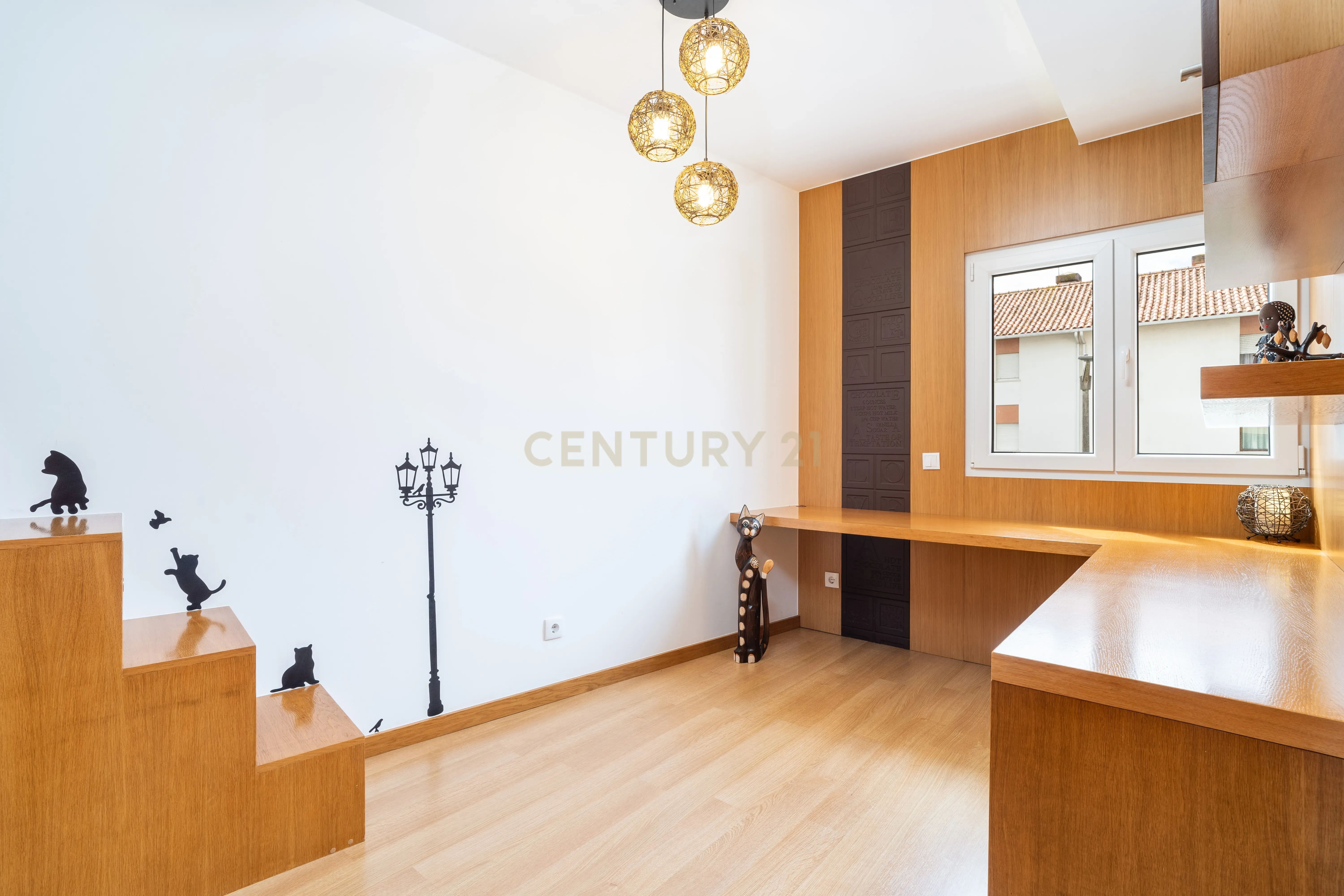 Apartamento T2 Totalmente Remodelado | Figueira da Foz - Image 7