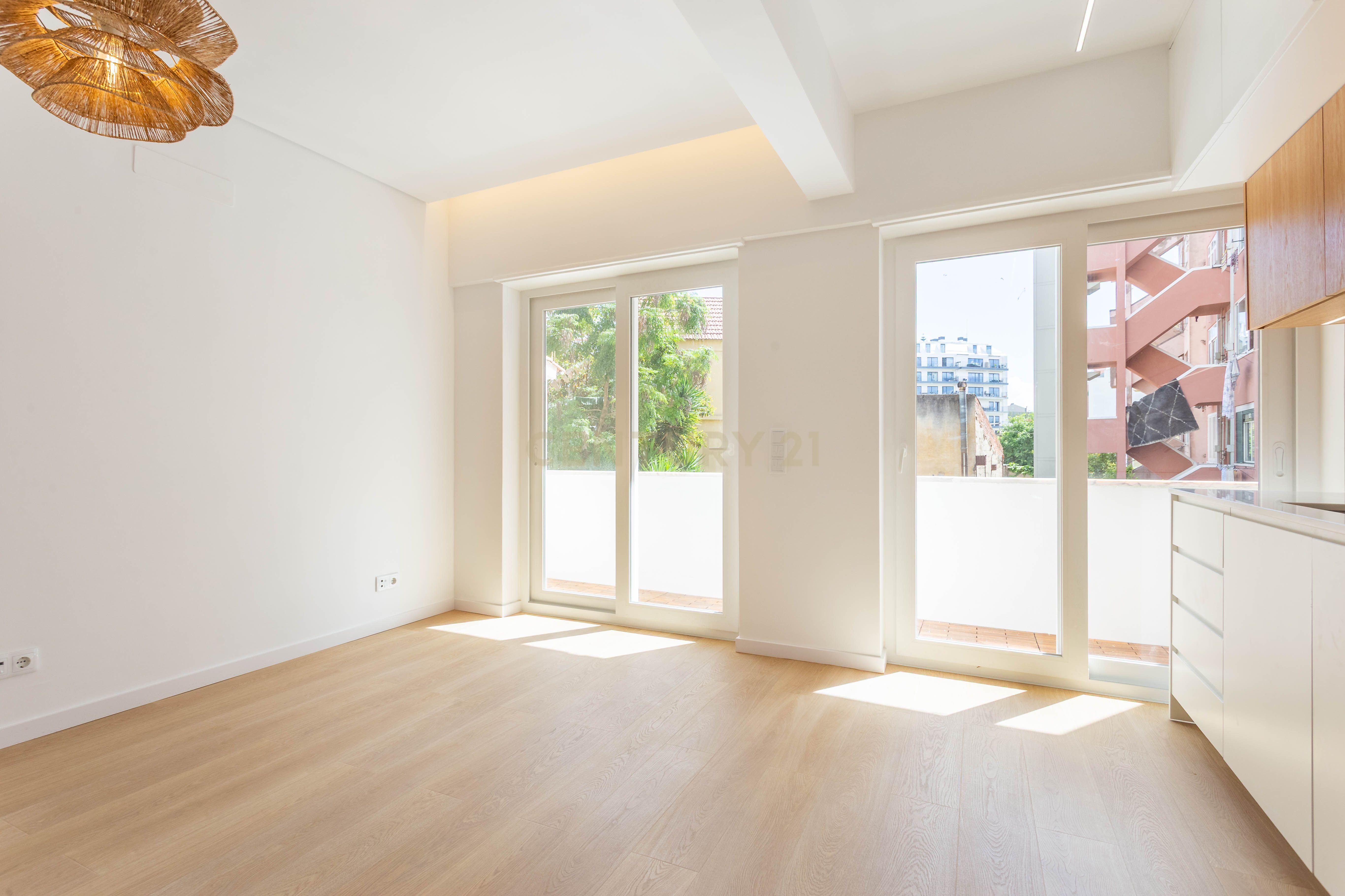 Fotografia 6 de T2 Totalmente Remodelado | Rua da Senhora da Glória – Lisboa