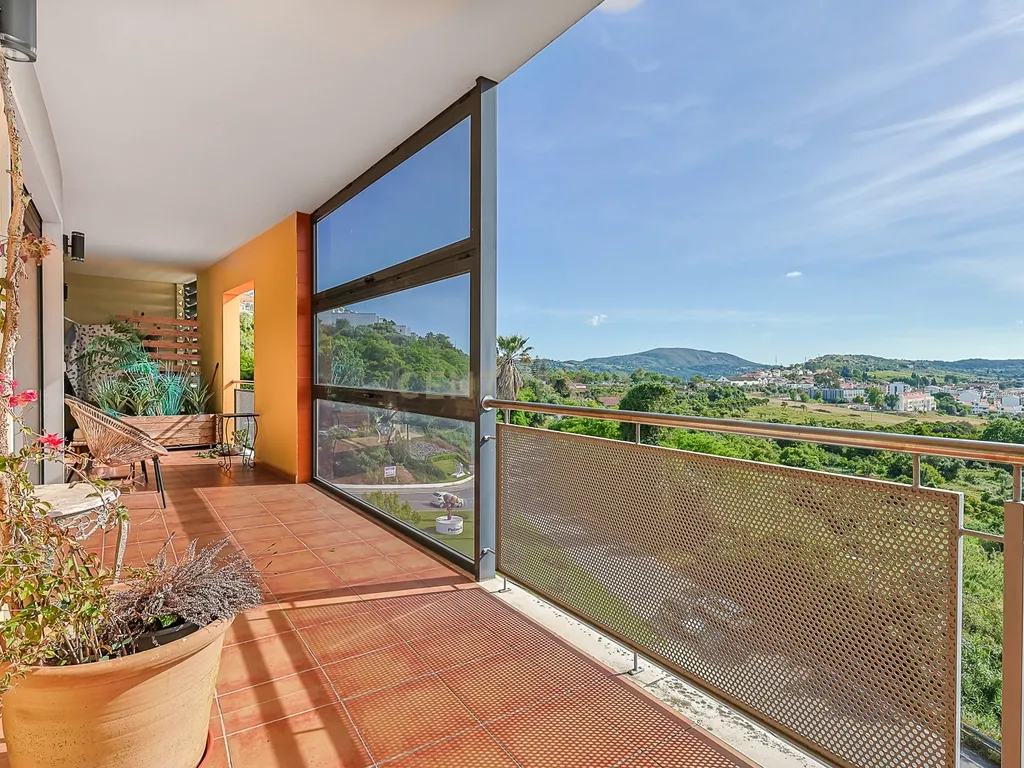 PALMELA, Quinta dos Caracóis » Apartamento T3 + Box de Garagem - Arrendamento - Image 1