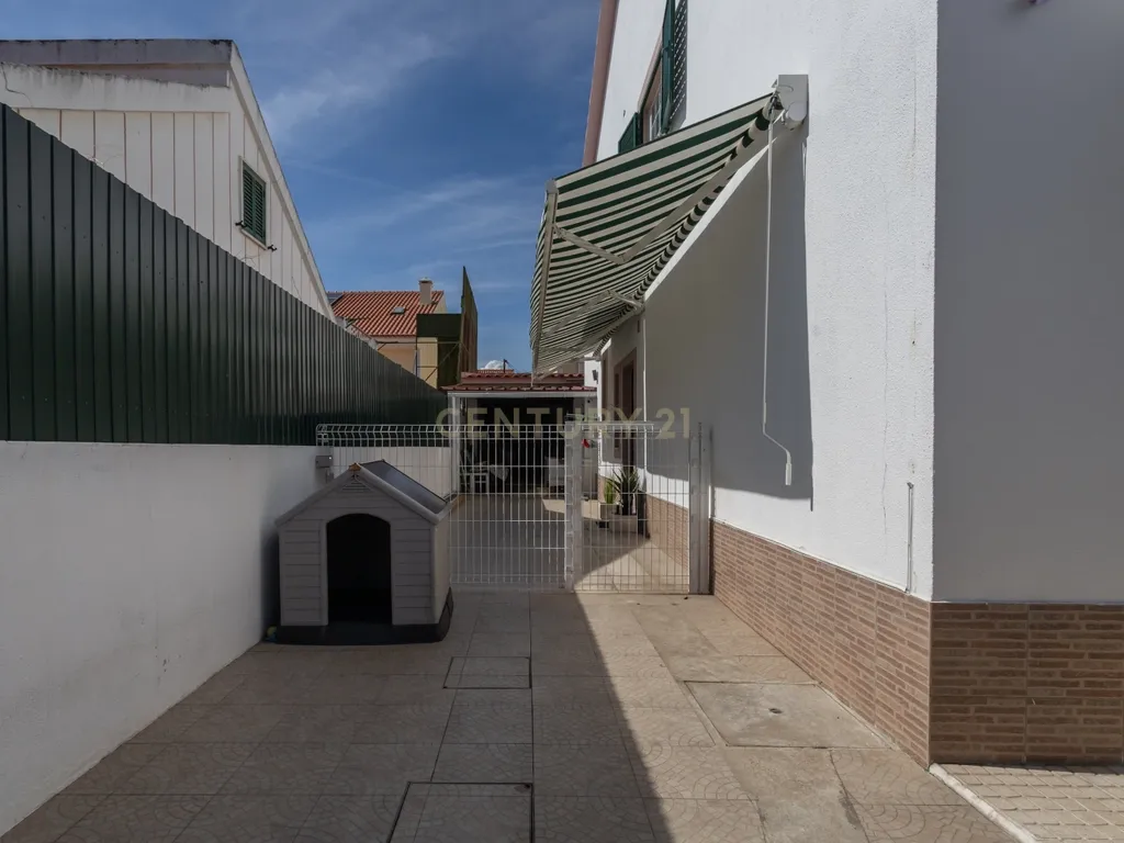 Moradia T3 na Quinta do Conde / Sesimbra com Excelente Localização - Image 3