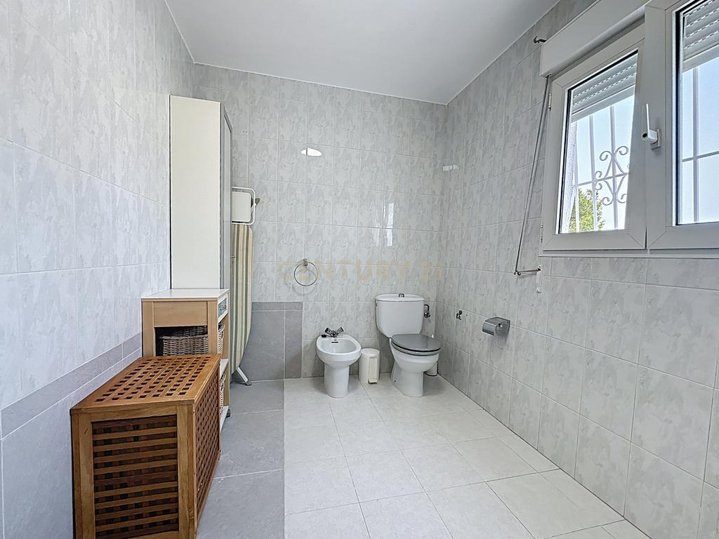  - Image 19