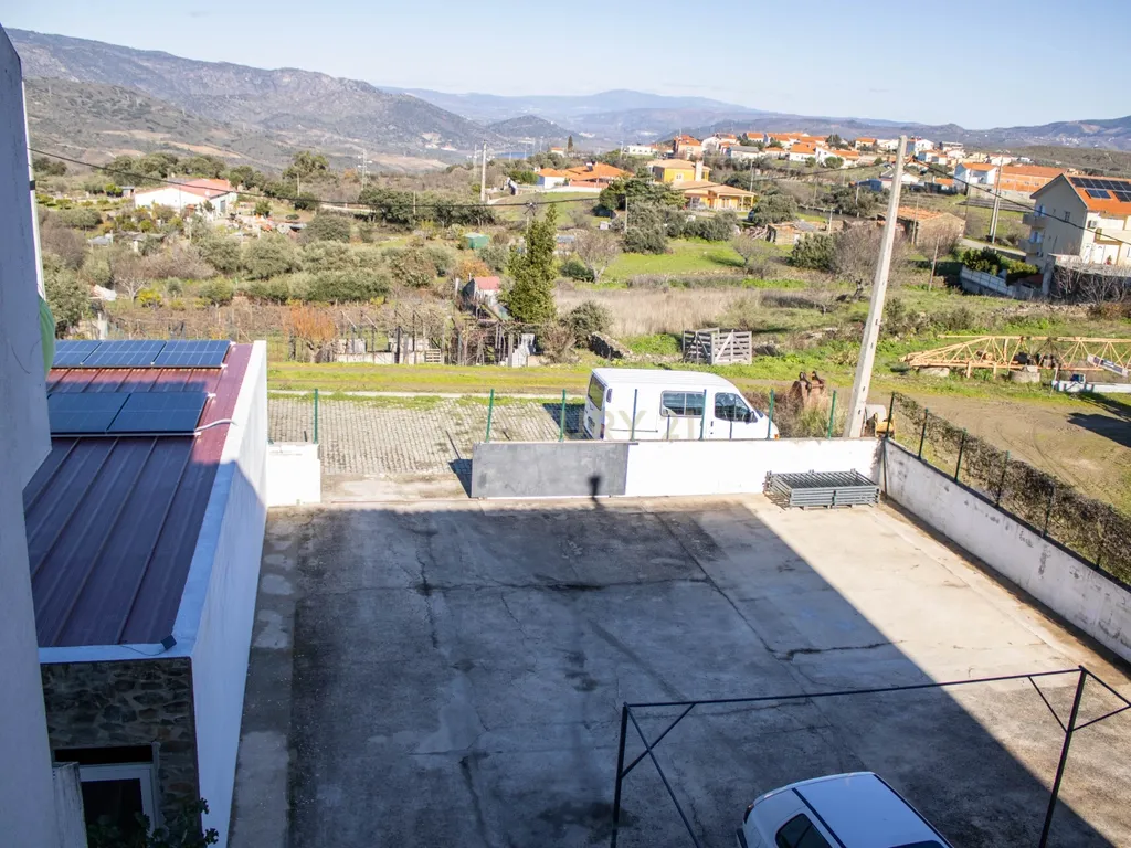 Moradia T5 Vila Nova Foz Côa - Image 24