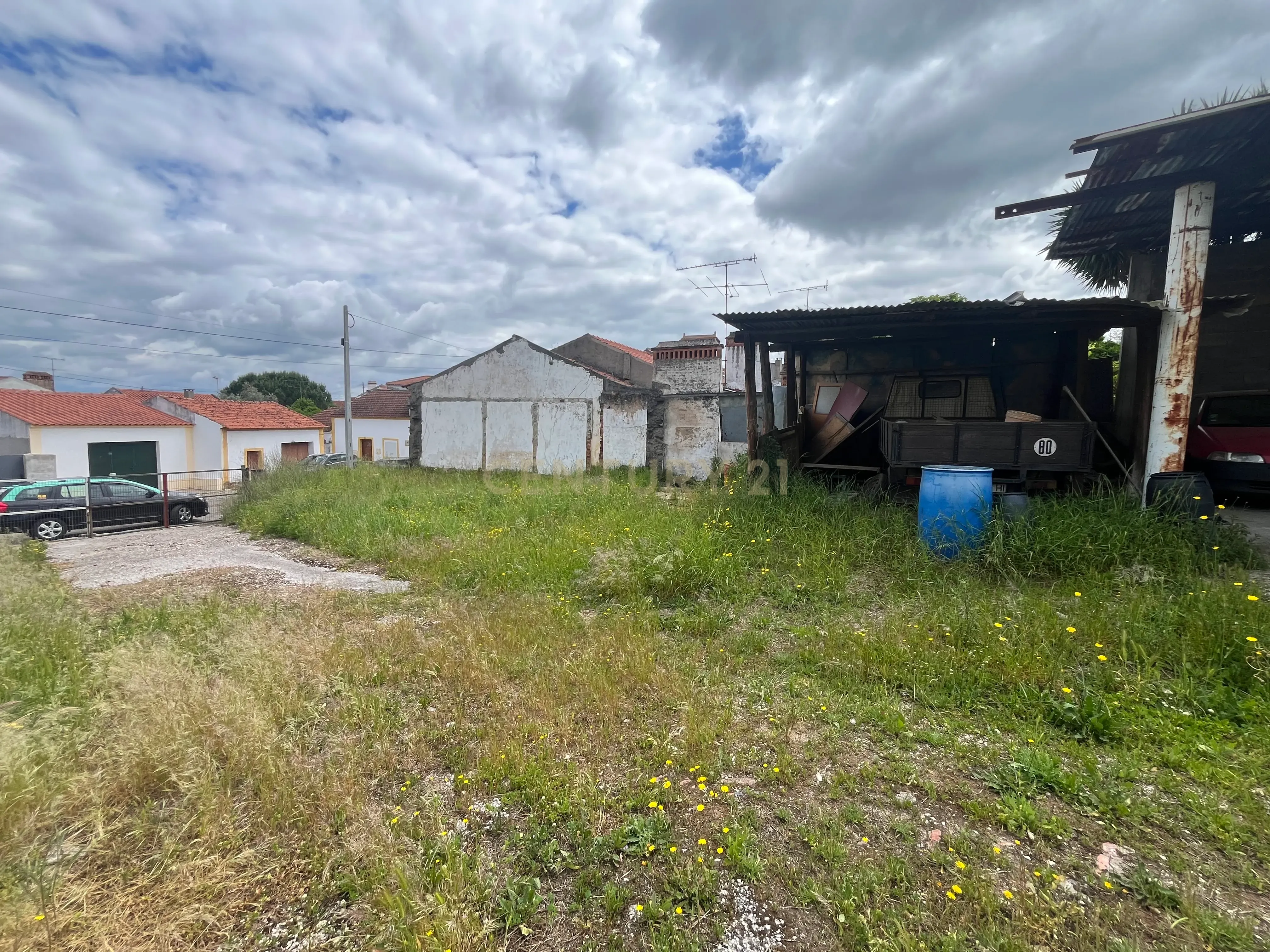 Terreno Urbano com Vista para Serra em Abrantes - Image 10