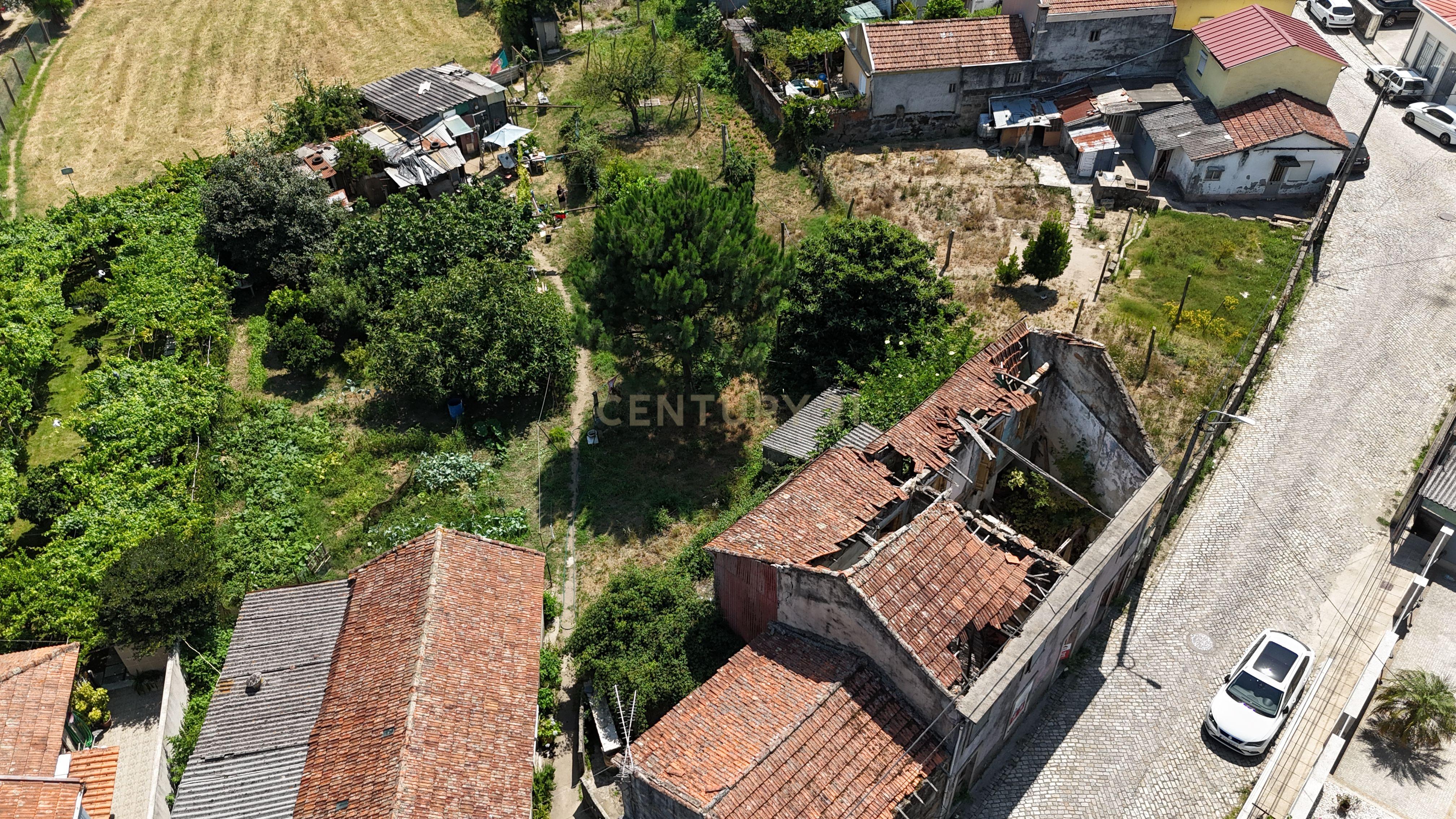 Fotografia 11 de TERRENO PARA CONSTRUÇÃO EM FÂNZERES | METRO | 1714M2