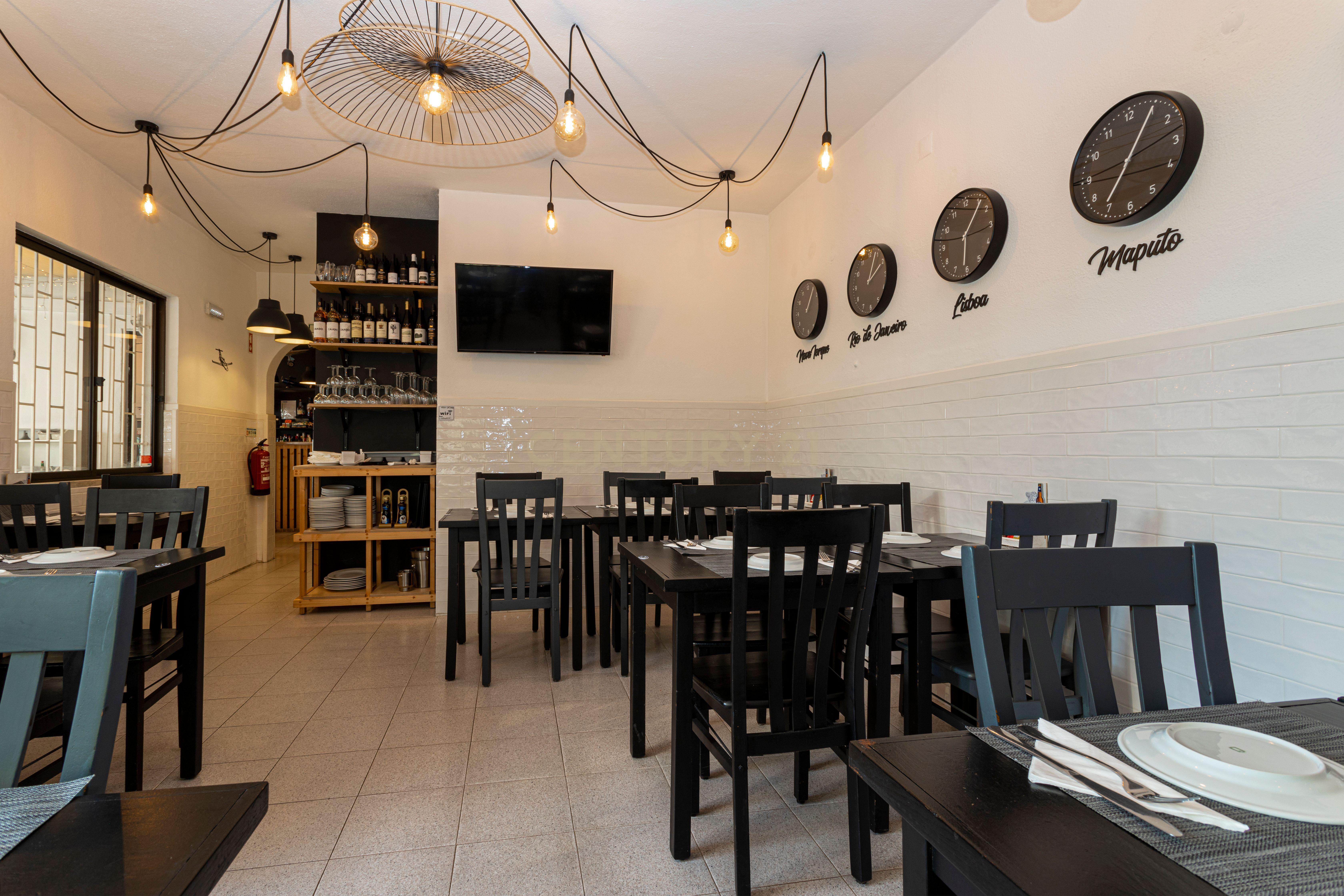 Espaço comercial à venda junto ao Aeródromo de Tires - Image 4