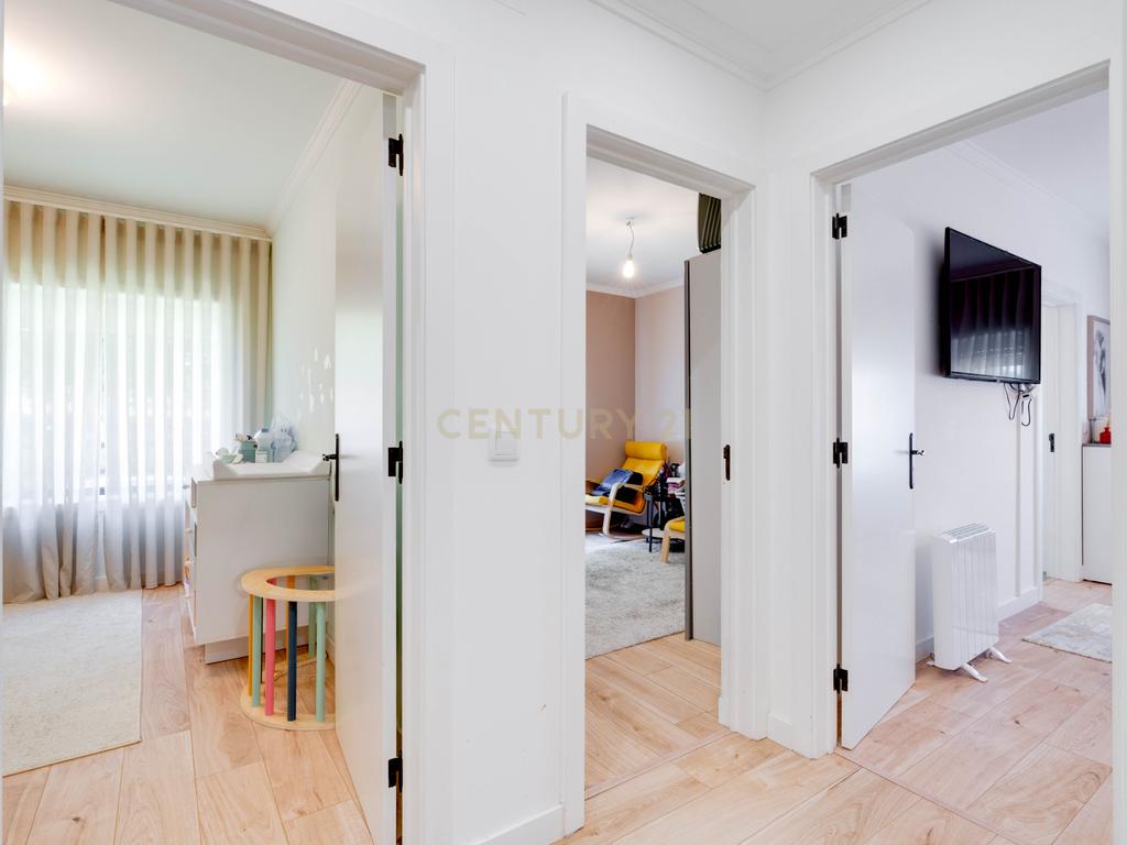Apartamento T3 em Serzedo, V.N. Gaia - Image 9
