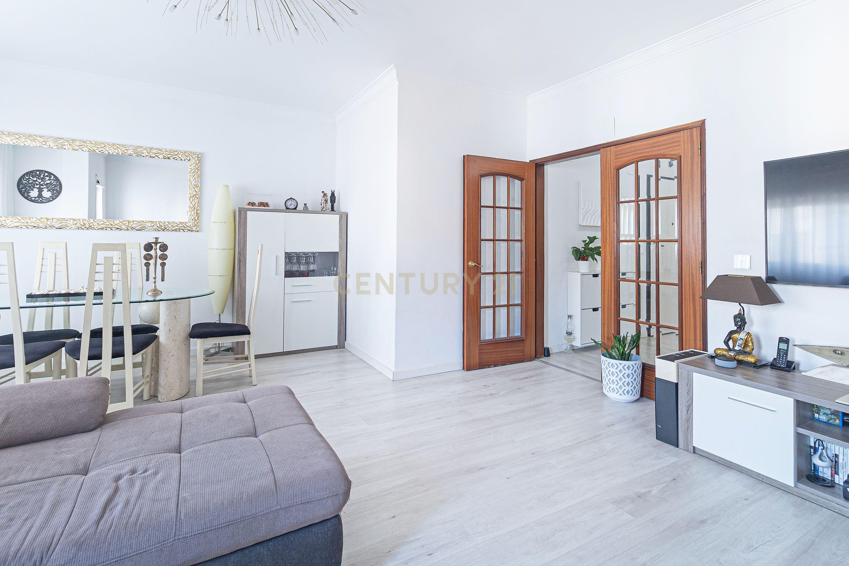 Fotografia 9 de Apartamento T3 na sobreda com possibilidade de DUPLEX
