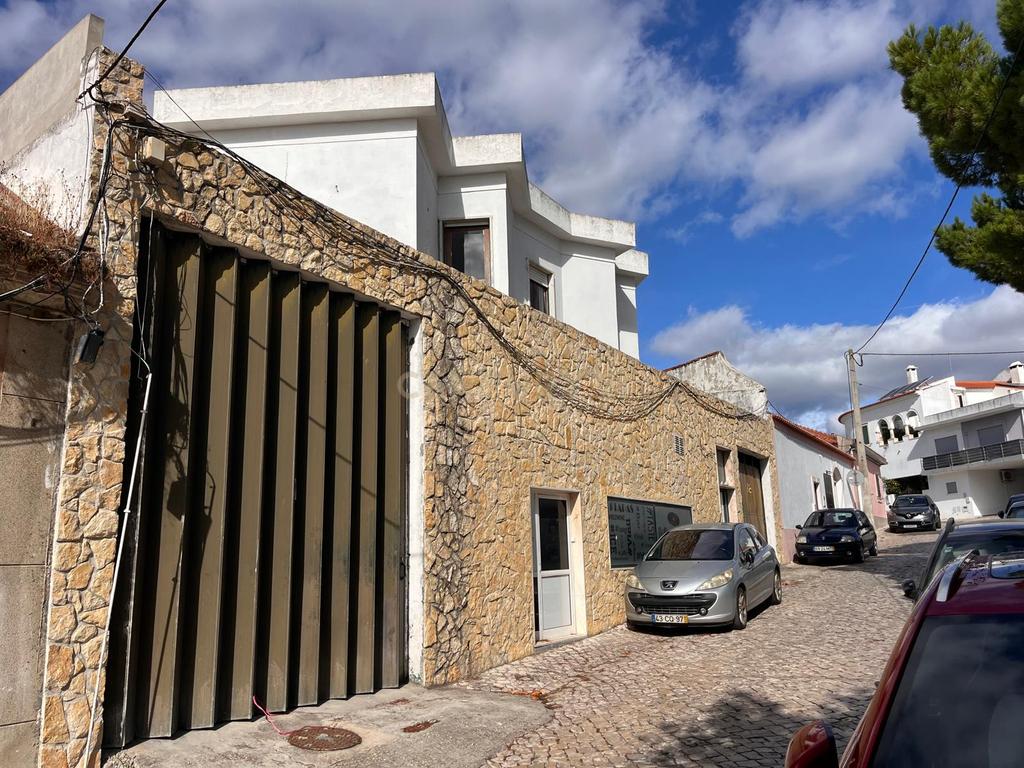 Moradia no Centro do Cartaxo – Excelente Oportunidade de Investimento! - Image 10