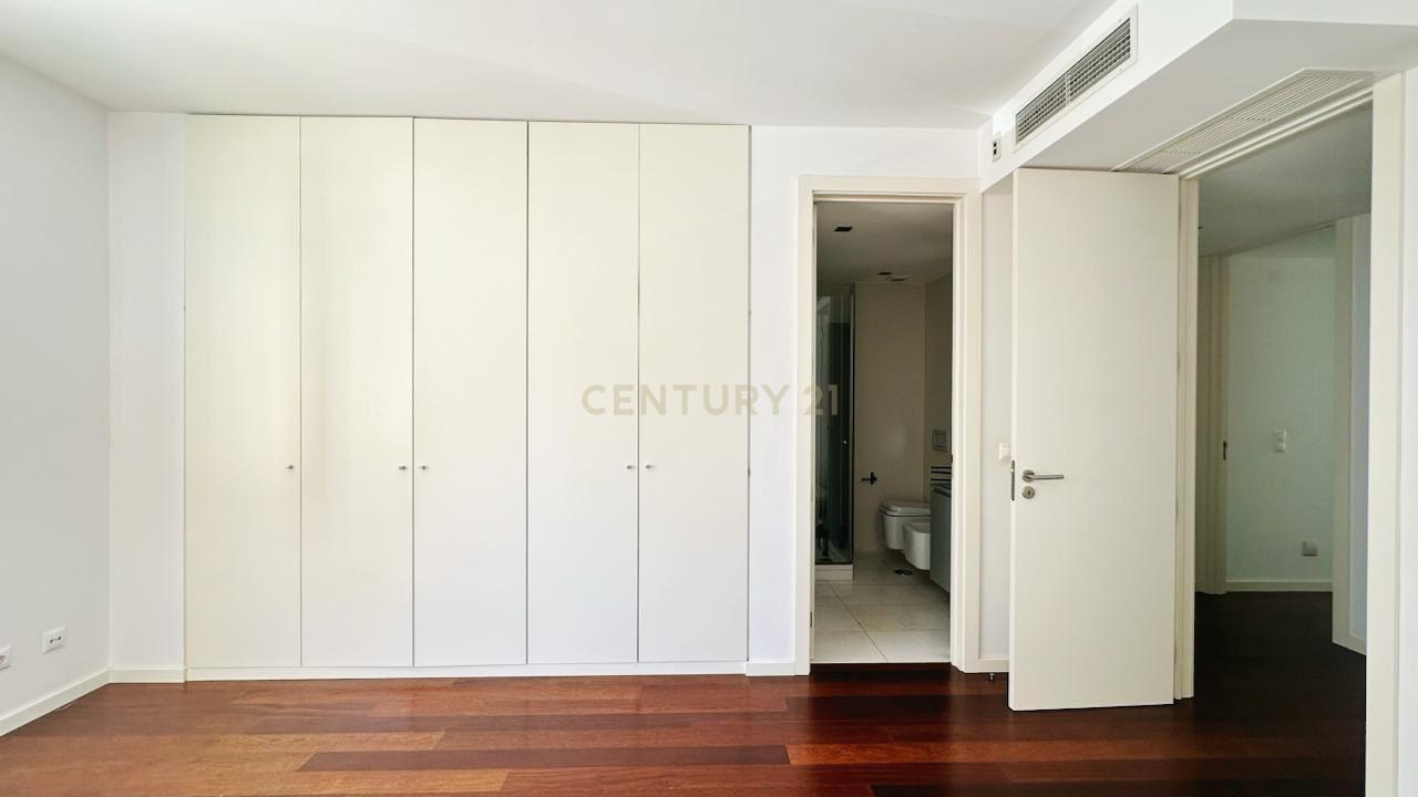 T3 com garagem para 2 carros - Image 14