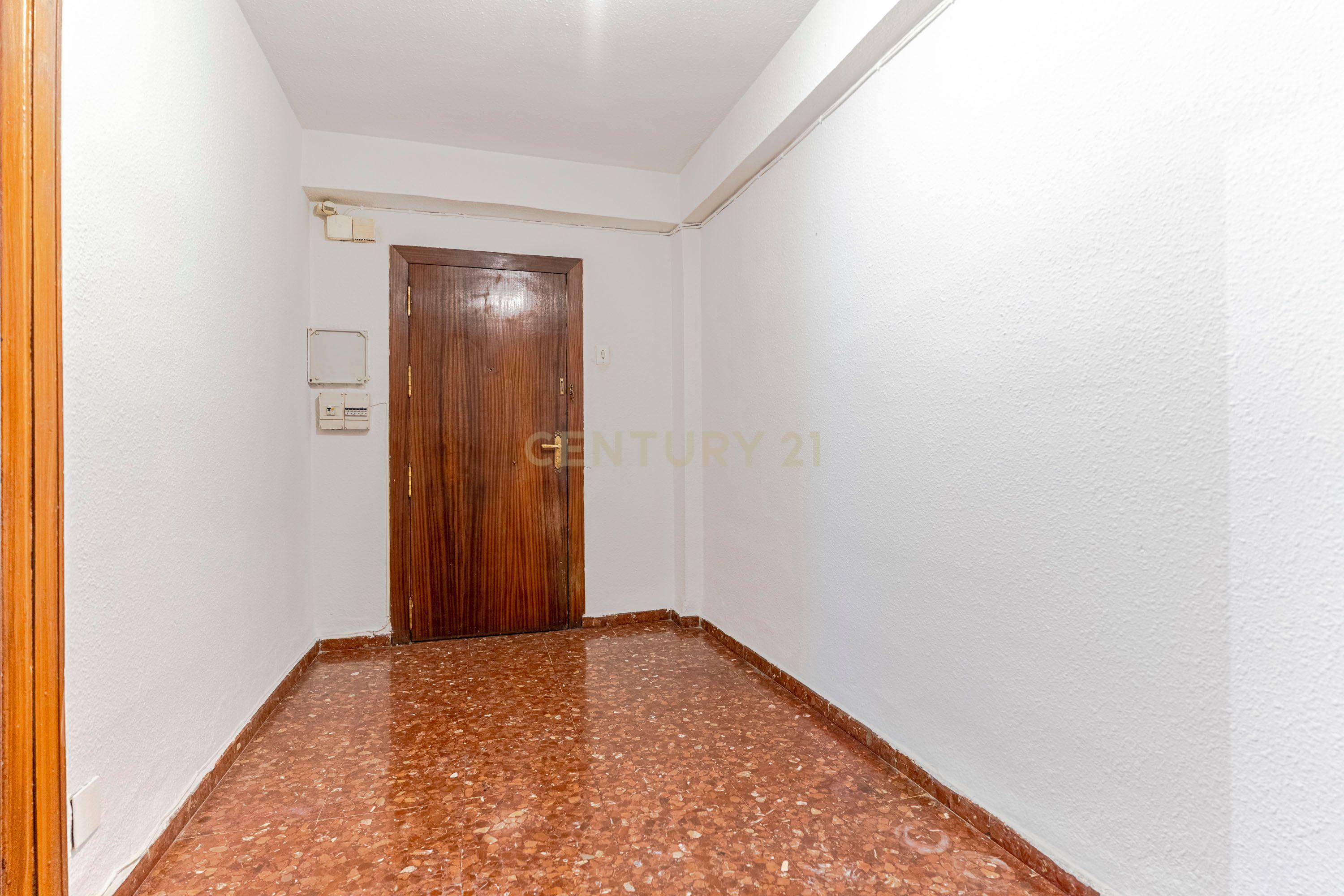 Espaçoso apartamento de 141 m2 no centro de Granada com vista panorâmica do Caminho de Ronda - Image 11