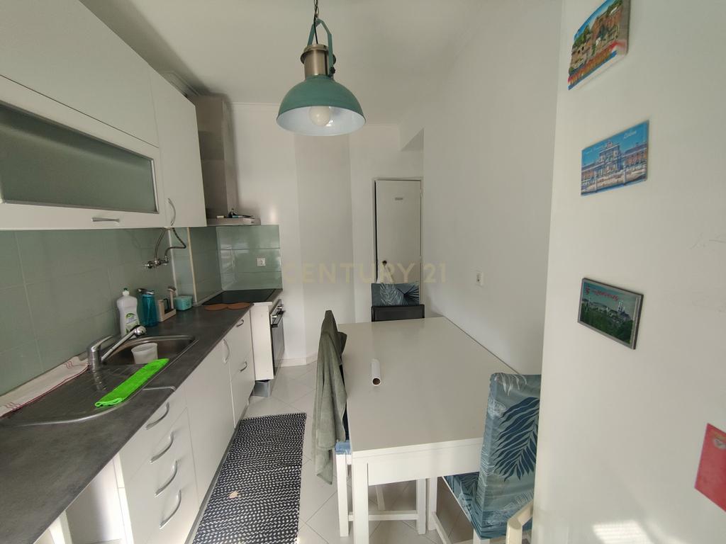 T1 Remodelado no Laranjeiro – Último Andar  - Image 3