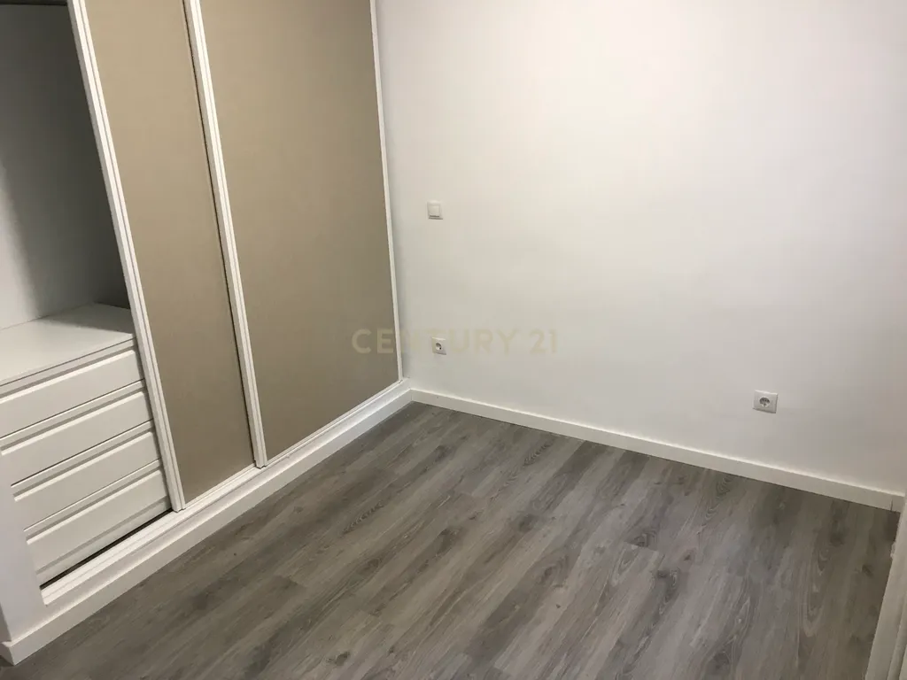 - Image 8