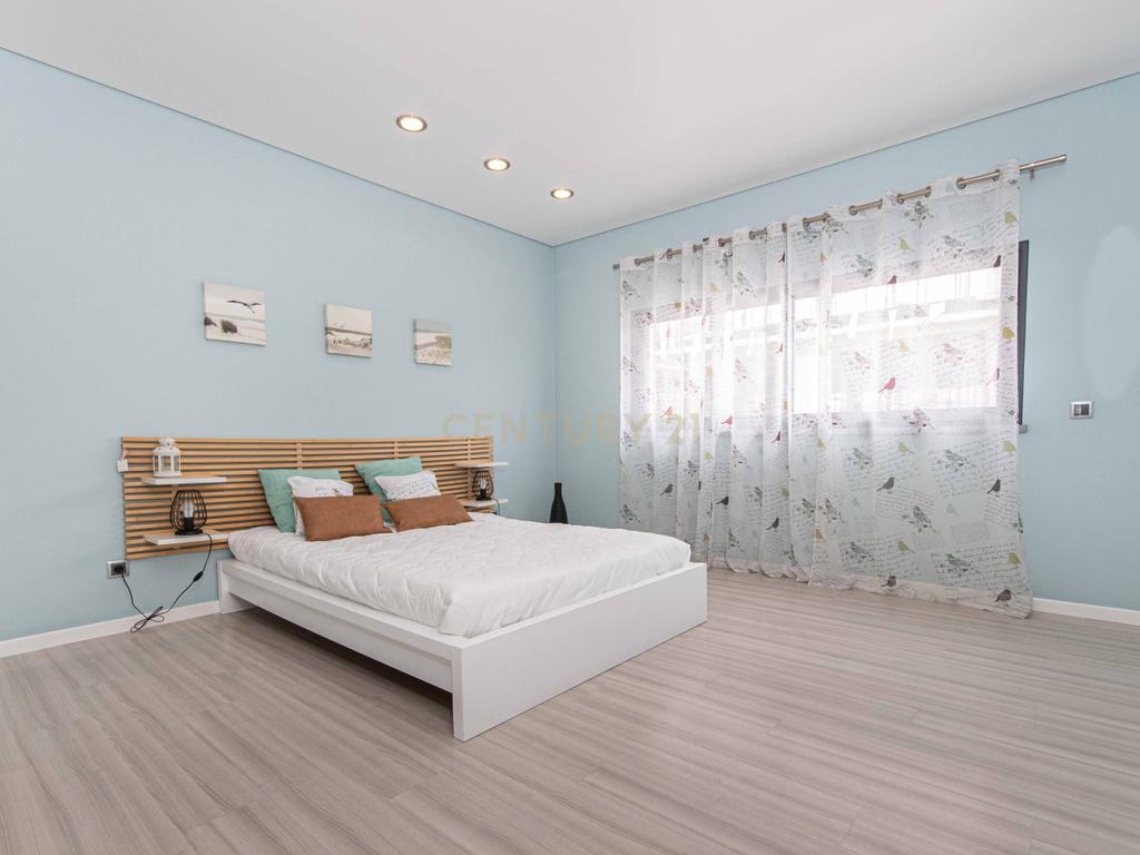 Moradia Térrea T4 no Montijo — Isolada, Moderna e com Piscina - Image 22