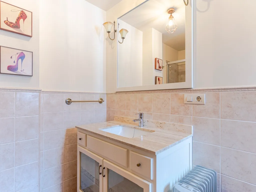 Apartamento T3 Moderno com Terraço em Granada, Andalucía - Image 29