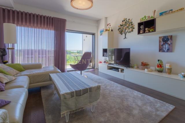 Luxuoso apartamento T3 duplex com Vista Panorâmica em Quinta de Santa Teresa, Charneca de caparica - Image 15