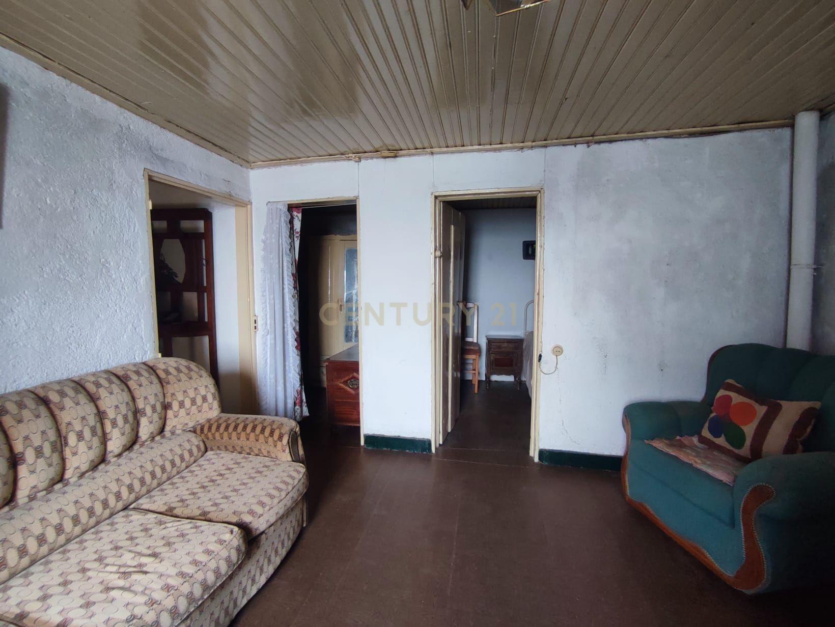 Moradia T2, com anexo em pedra, Tinalhas, Castelo Branco - Image 15