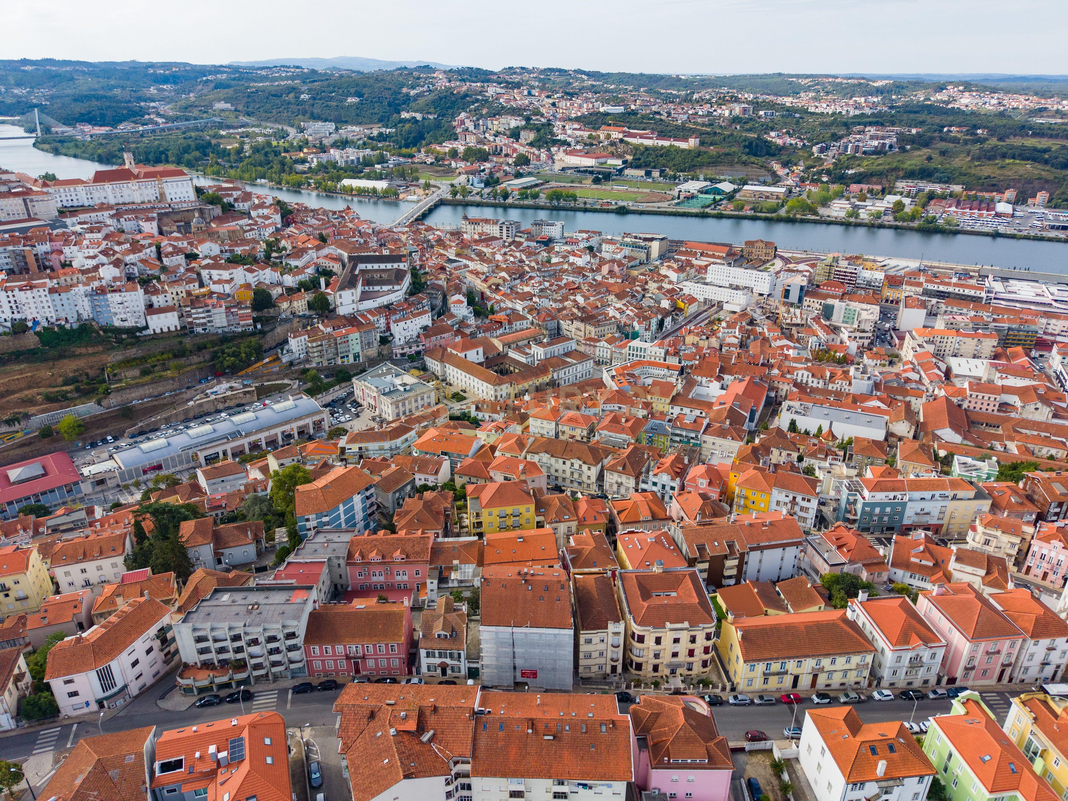 Apartamento T3 à venda em Coimbra (Sé Nova, Santa Cruz, Almedina e São Bartolomeu), Coimbra — foto 4