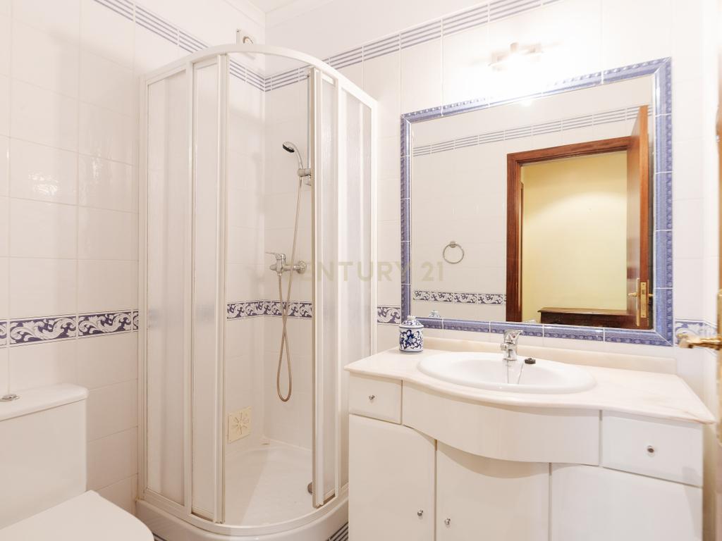 T3 na Ramada | Praça Sara Afonso - Image 16