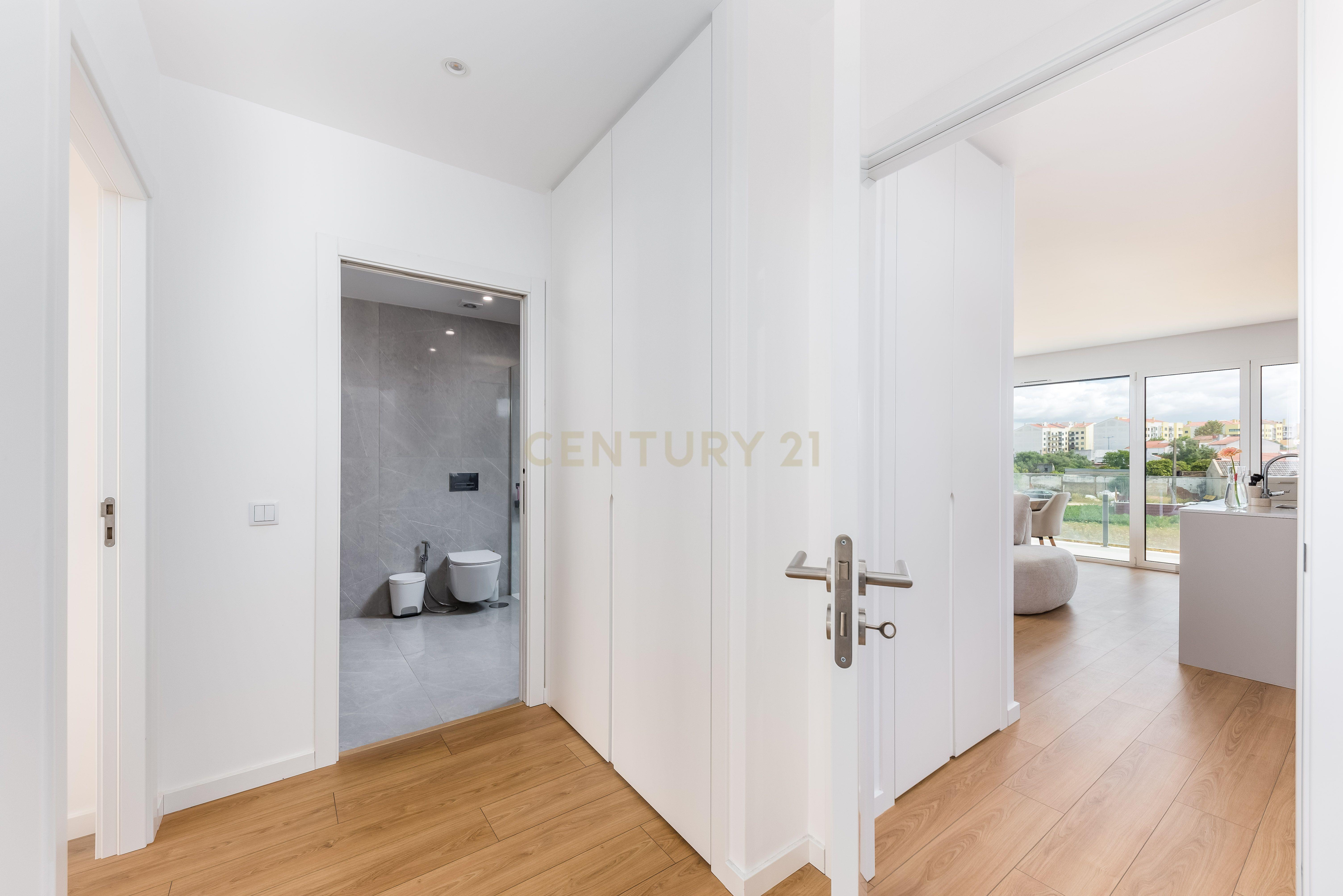 Fotografia 7 de Apartamento T3 com Varandas em Montijo, Setúbal