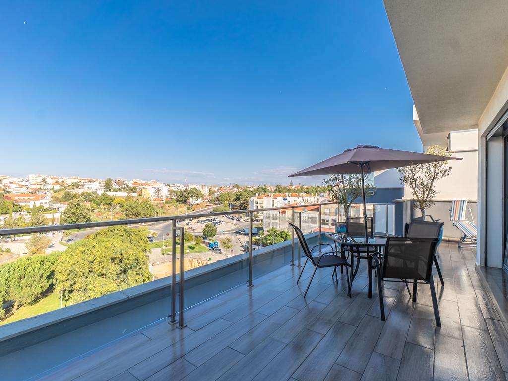 Duplex com terraço! a 5 minutos das praias! Quinta de Santa Teresa! - Image 2