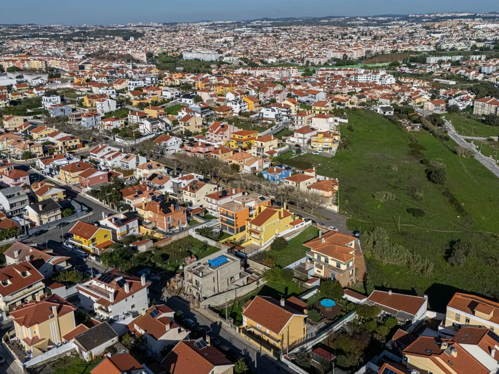 Moradia de Luxo T4 com Rooftop | Nova Construção | São Domingos de Rana – Cascais - Image 32