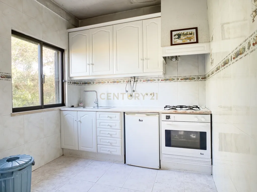 Casa com charme, vista mar e muito potencial - Image 16