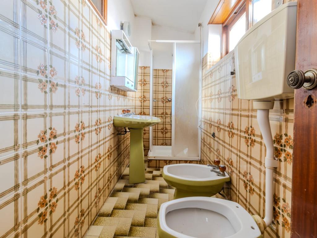 Moradia T3 + T1 + Espaço Comercial – Oportunidade Única no Centro da Vieira de Leiria - Image 22