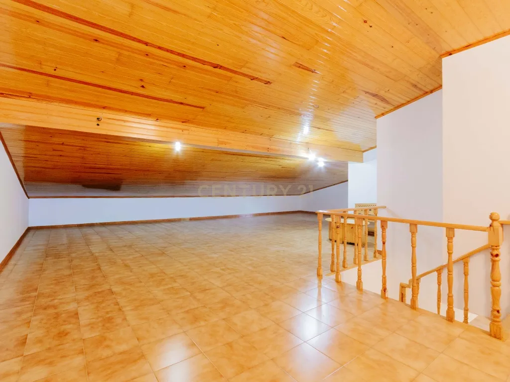 Moradia para Arrendamento — Conforto e Tranquilidade - Image 17