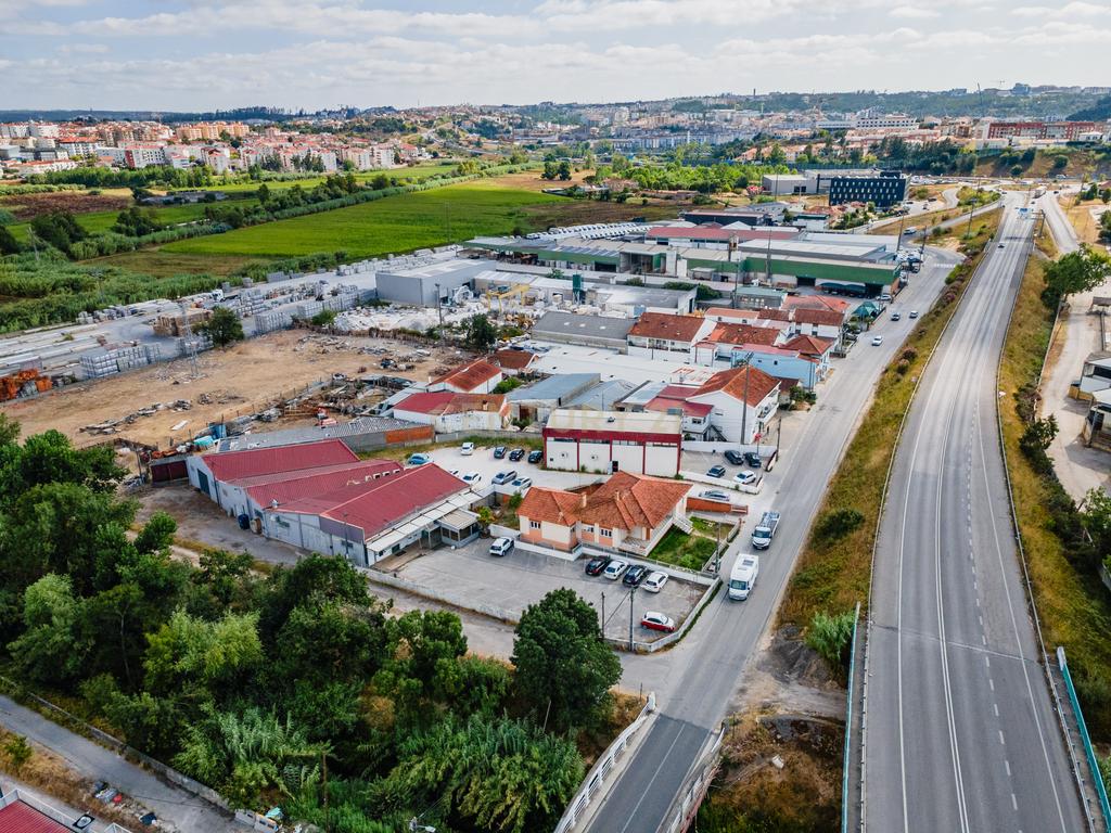 Armazém composto por 3 Edifícios e Amplo Logradouro – Ponte das Mestras, Leiria - Image 20